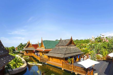 Schwimmender Markt Shopping & Snack Bereich Siam Park Teneriffa